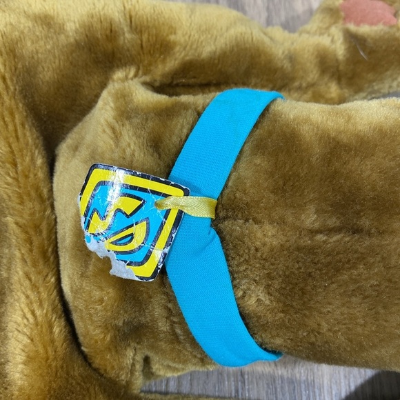 Scooby Doo Vintage Brown Plush Stuffed Animal lying flat - Picture 8 of 13